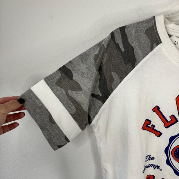 Three Square NWT University of Florida Gator Short Sleeve Camo TShirt Women's Sm - Picture 3 of 9